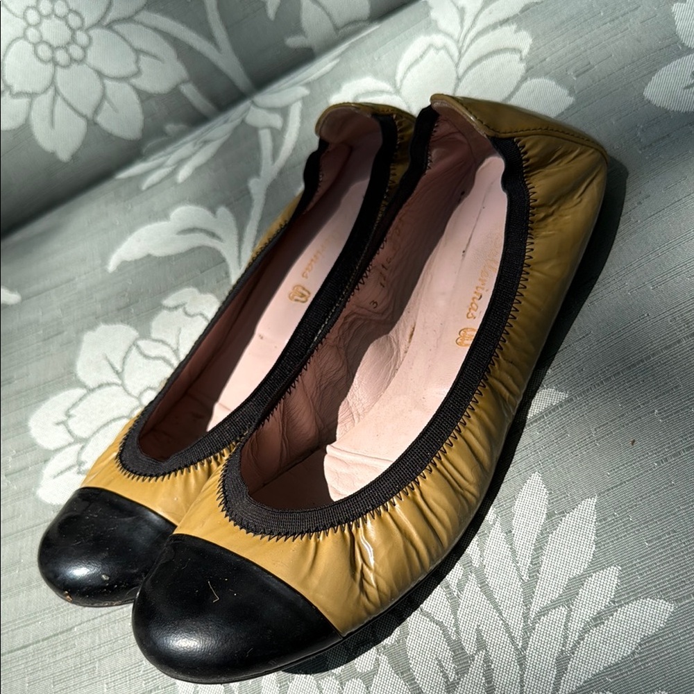 Pretty Ballerinas Two-Tone Ballet Flats sz 40